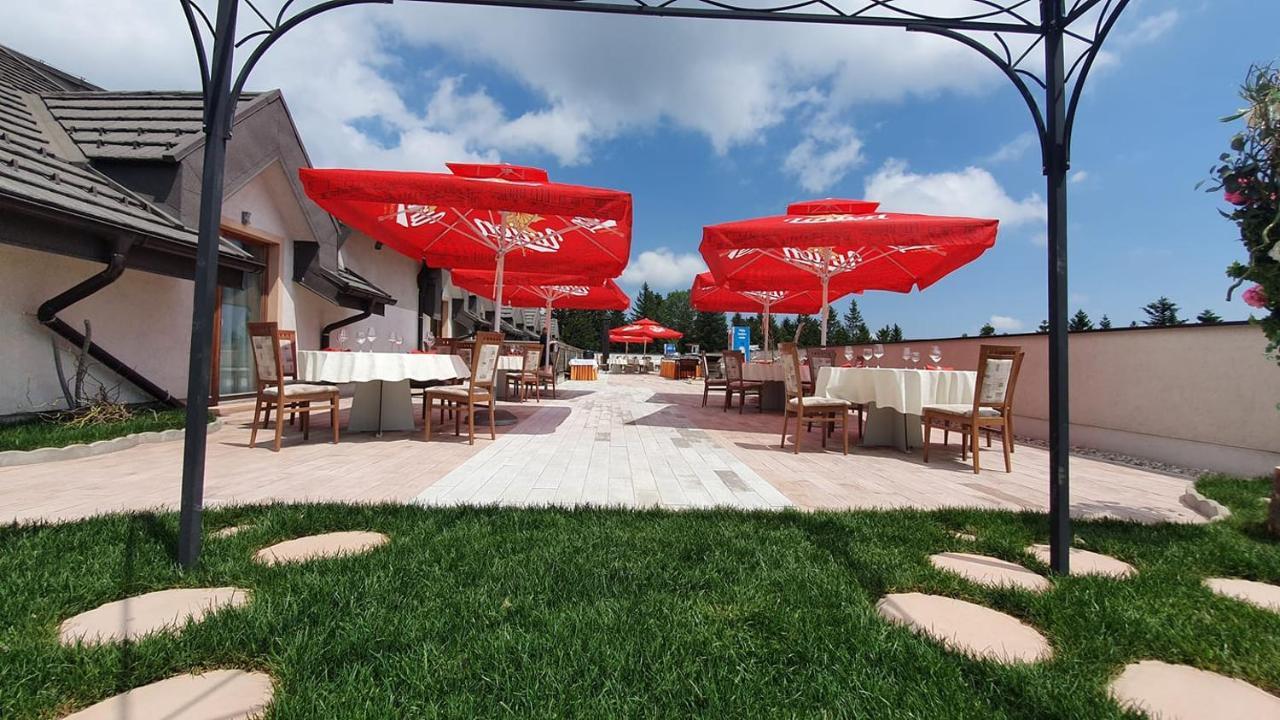 Hotel Jakec Trije Kralji Na Pohorju Zgornja Loznica Екстериор снимка