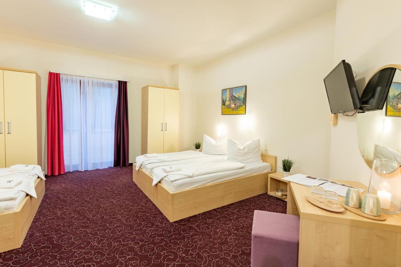 Hotel Jakec Trije Kralji Na Pohorju Zgornja Loznica Екстериор снимка