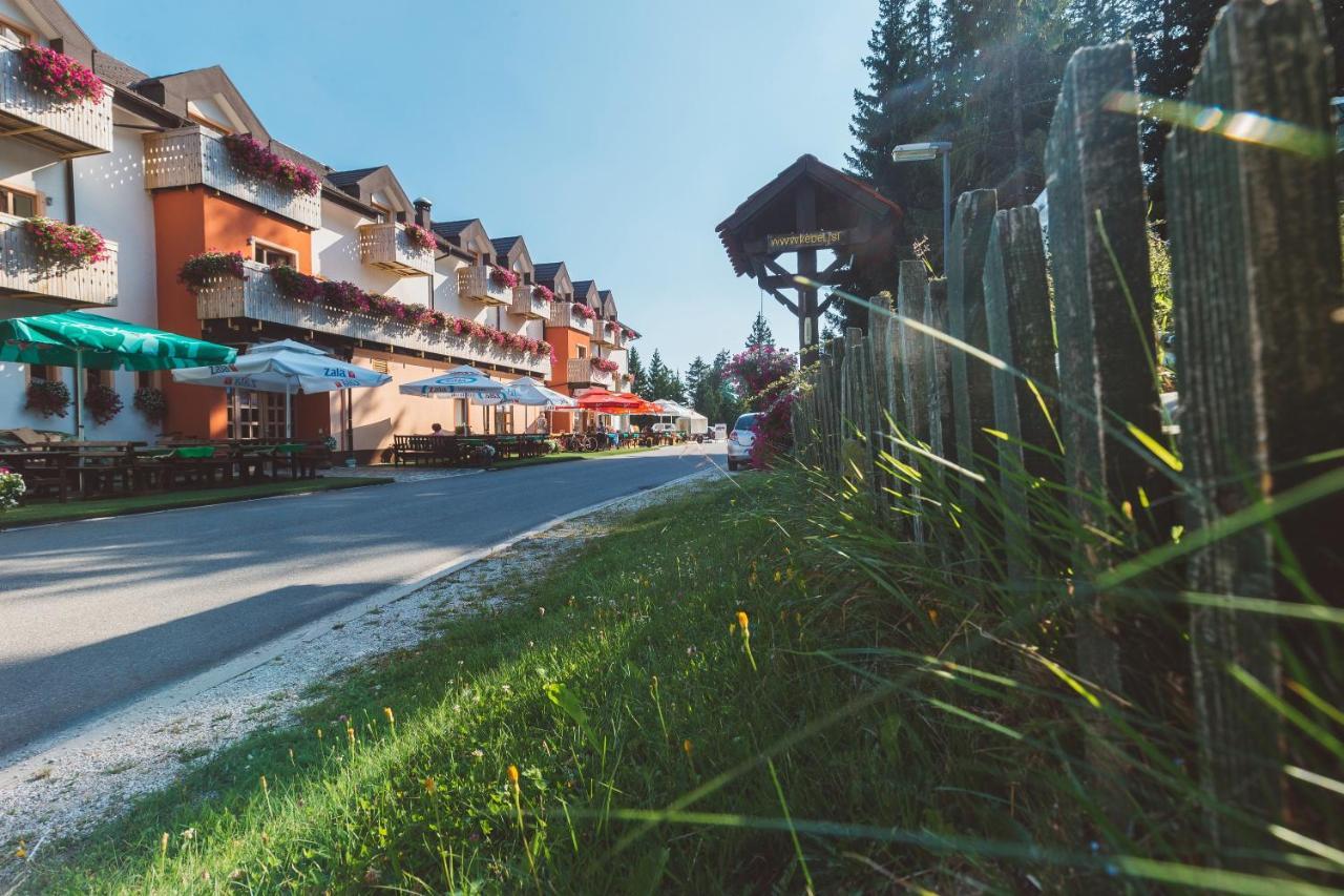 Hotel Jakec Trije Kralji Na Pohorju Zgornja Loznica Екстериор снимка