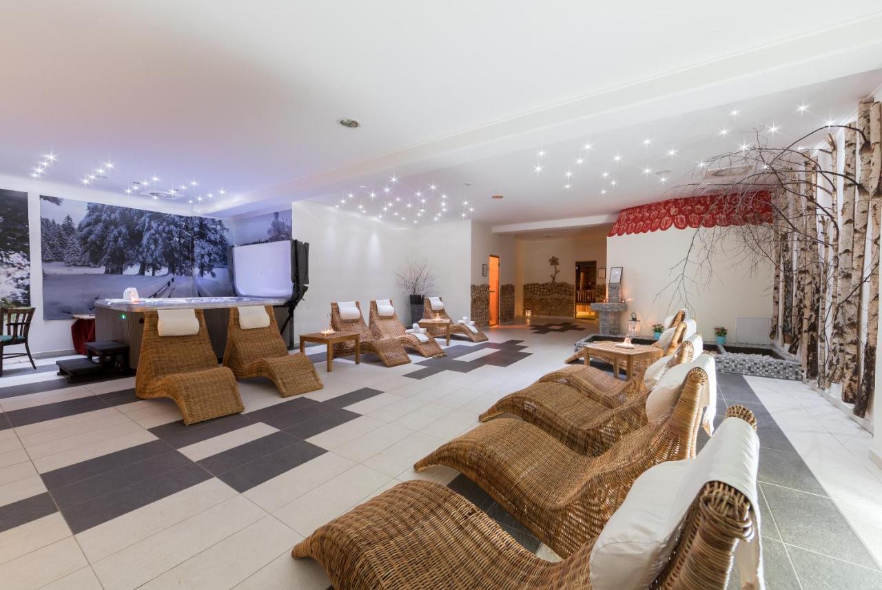 Hotel Jakec Trije Kralji Na Pohorju Zgornja Loznica Екстериор снимка