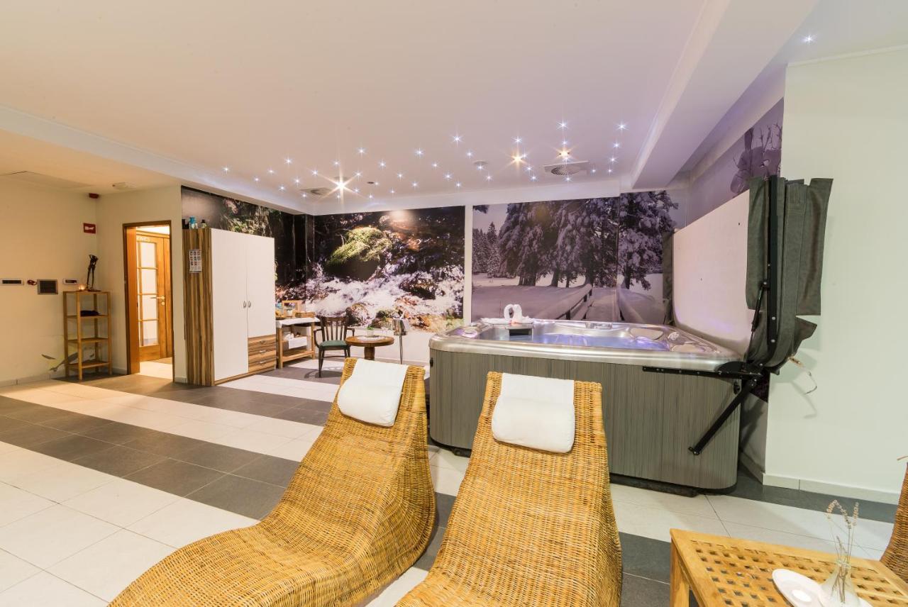 Hotel Jakec Trije Kralji Na Pohorju Zgornja Loznica Екстериор снимка